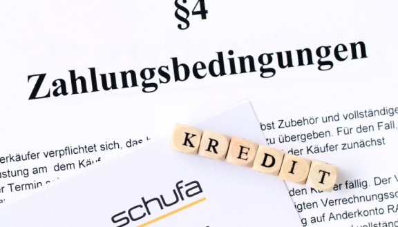 Bonitätsnachweis als Teil der Wohnungsbewerbung – visuell barrierefreie Darstellung eines vertrauenswürdigen Dokuments